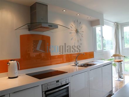 kinh-mau-op-bep-licoglass (2)